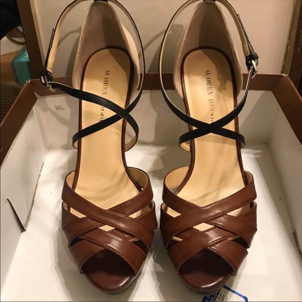 Audrey Brooke Snakeskin Peep Toe Heels 9